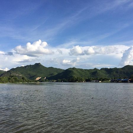 北碧府 班2莱旅馆酒店 外观 照片
