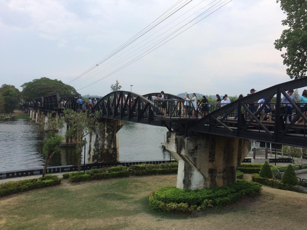 北碧府 班2莱旅馆酒店 外观 照片